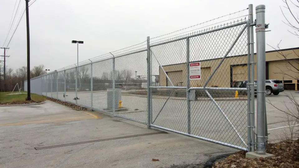Example of a fence installation
